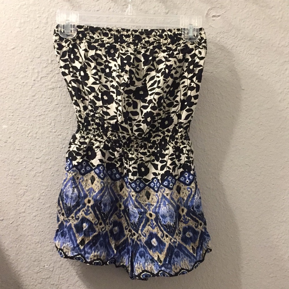 Xhilaration flower romper